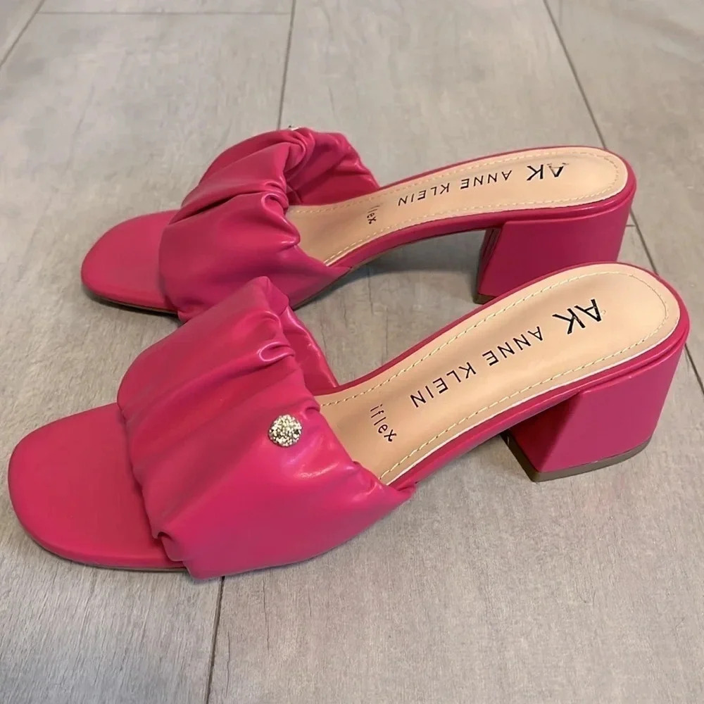 NWOT Anne Klein Ladessa IFLEX Slip-On Sandal Block Heel, Size 8 - Picture 3 of 7